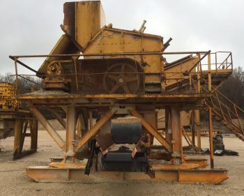 Broyeur à percussion HAZEMAG AP4S - charpente sur skid avec passerelles, moteur et transmission_0