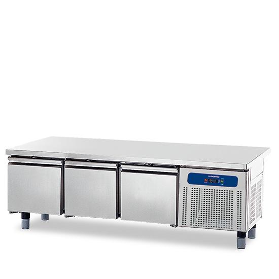 Soubassement réfrigéré professionnel avec 3 tiroirs 1/1 pour appareils de cuisson l=1600 mm - HCE2016/900_0