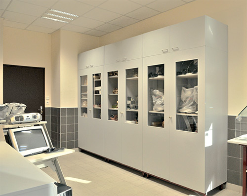 Armoire monocolonne 1 porte vitrée 600 x 600 x 2000 mm - Réf RA 42 - BIOLAB_0