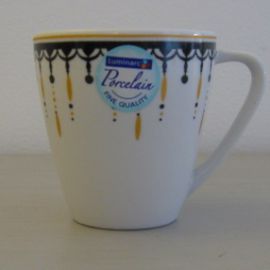 Tasse expresso Eugénie - Lot de 6 tasses en porcelaine blanche Fine Quality - Motif noir et doré - Contenance 9 cl_0