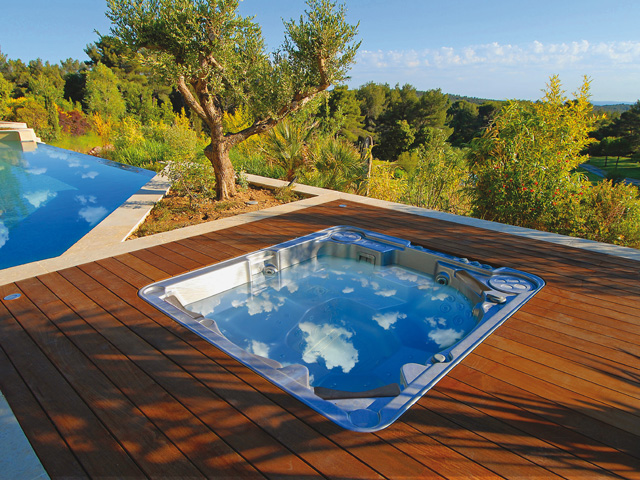 Spas Infinity Clair Azur - Filtration autonettoyante, faible dépense énergétique, design ergonomique_0