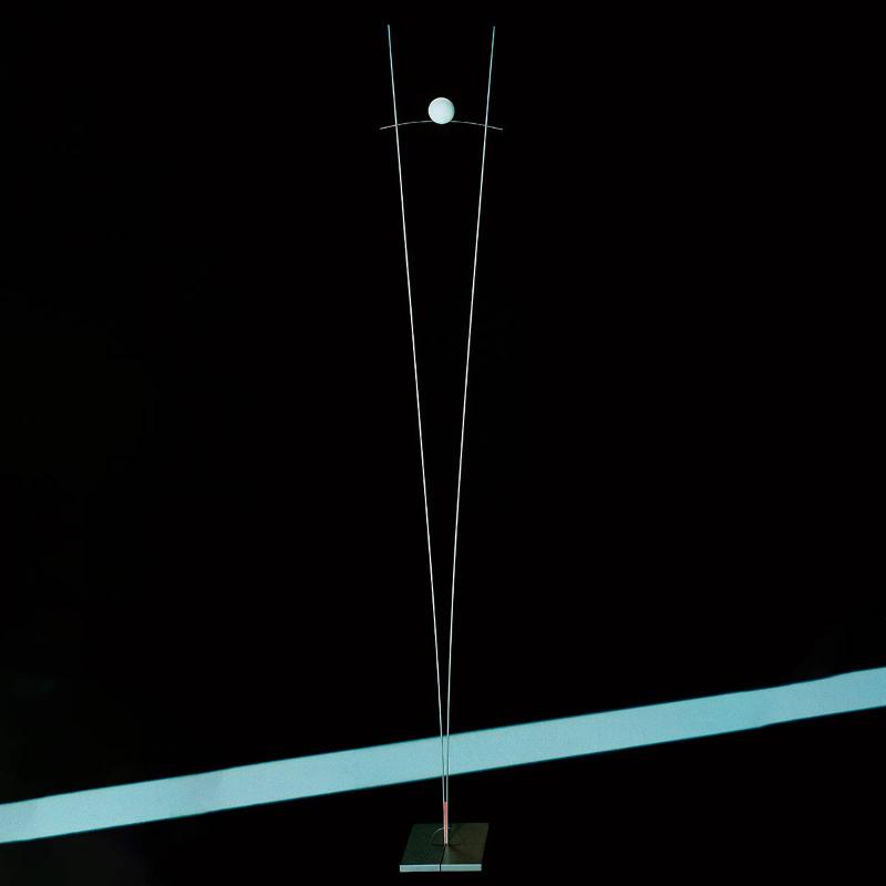 INGO MAURER LAMPADAIRE DE DESIGNER GRACILE ILIOS, ARGENTÉ