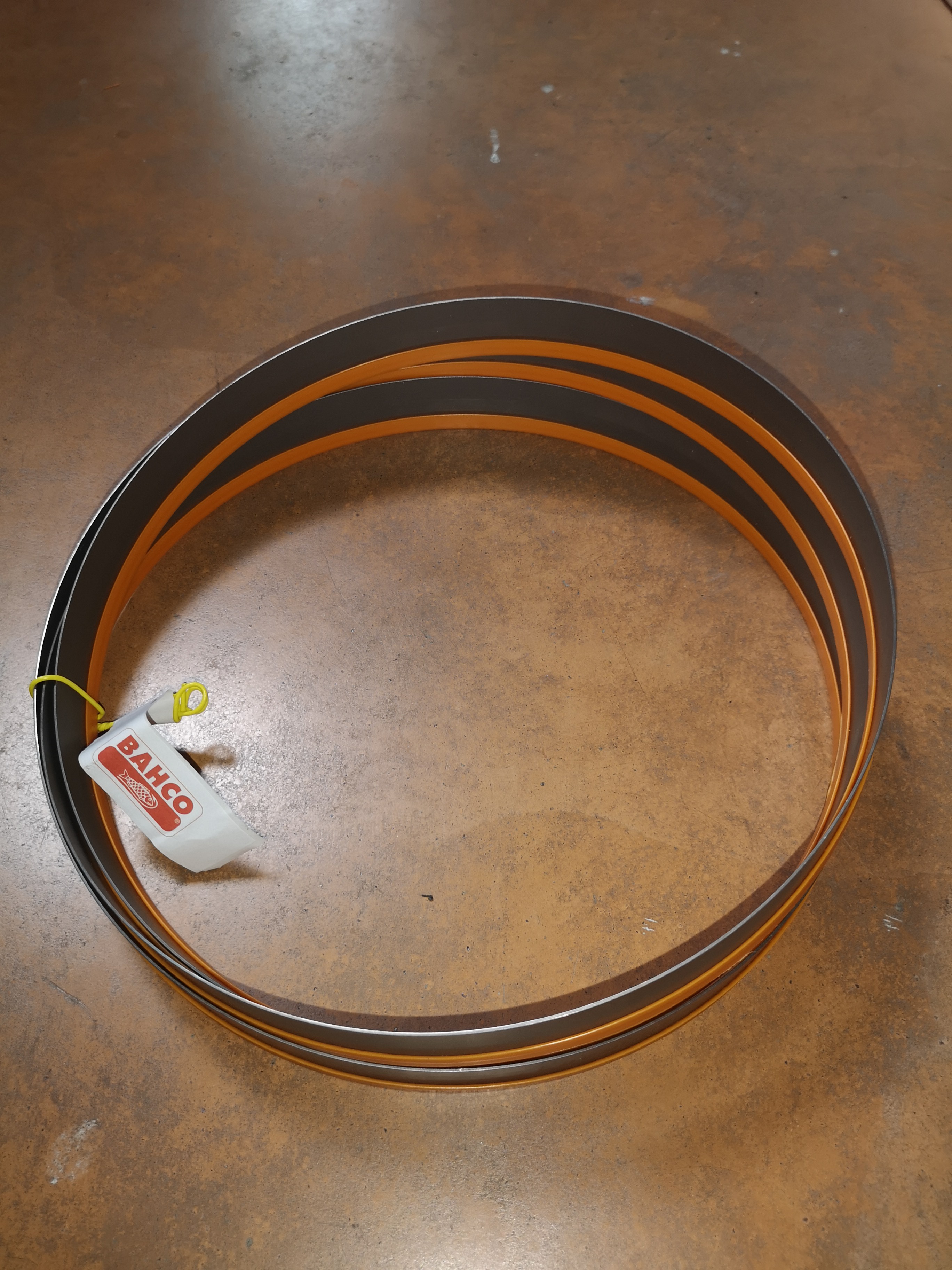 Lame de scie à ruban 27x0.9 - 6/10t - 3.010m - Forme de dent brevetée pour matériaux variés_0