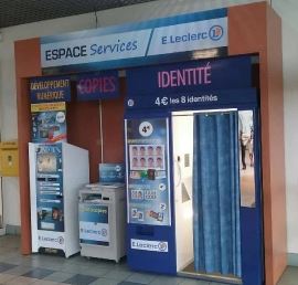 Cabine photo compacte ANTS - adaptée aux personnes à mobilité réduite - agréée pour la pré-demande du permis de conduire_0