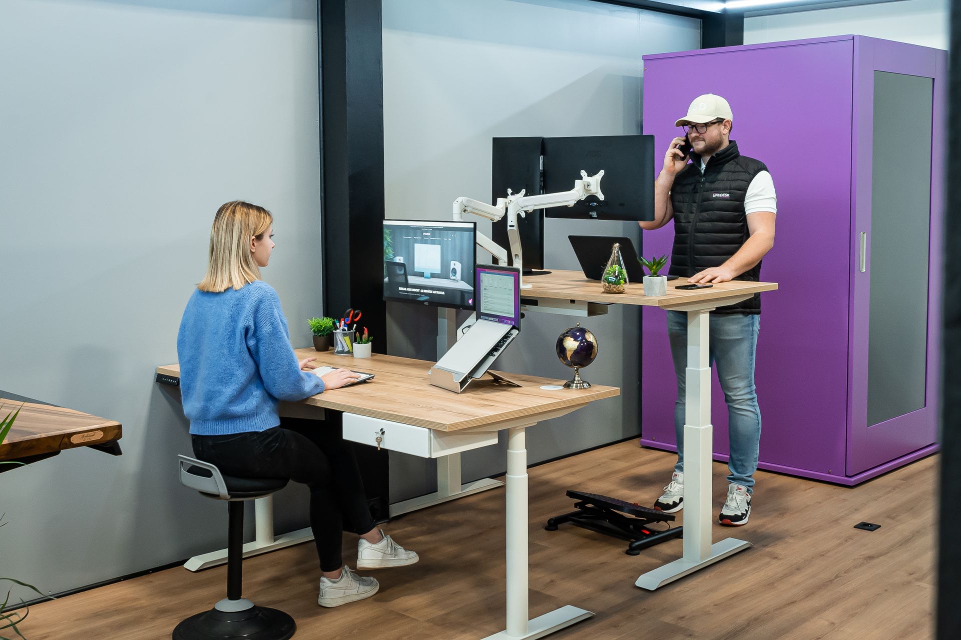 Aménagement de bureaux professionnels UP & DESK - Solutions modernes, ergonomiques et design à Lyon_1