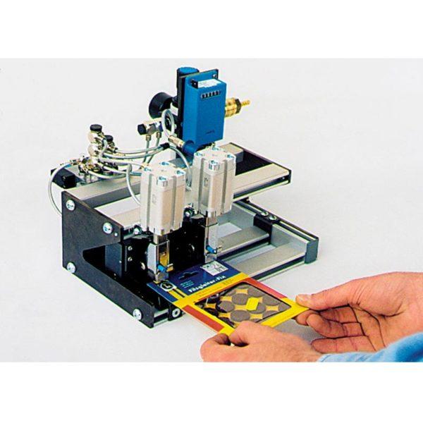 Agrafeuse pneumatique Mezger TH210-2 - version de table avec déclenchement automatique ou pédale_0