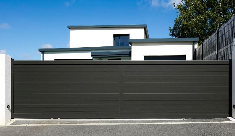 Portail Battant Aluminium Estelle Plein Manuel ou Électrique (Moteur Somfy ou Nice) Sur Mesure_0