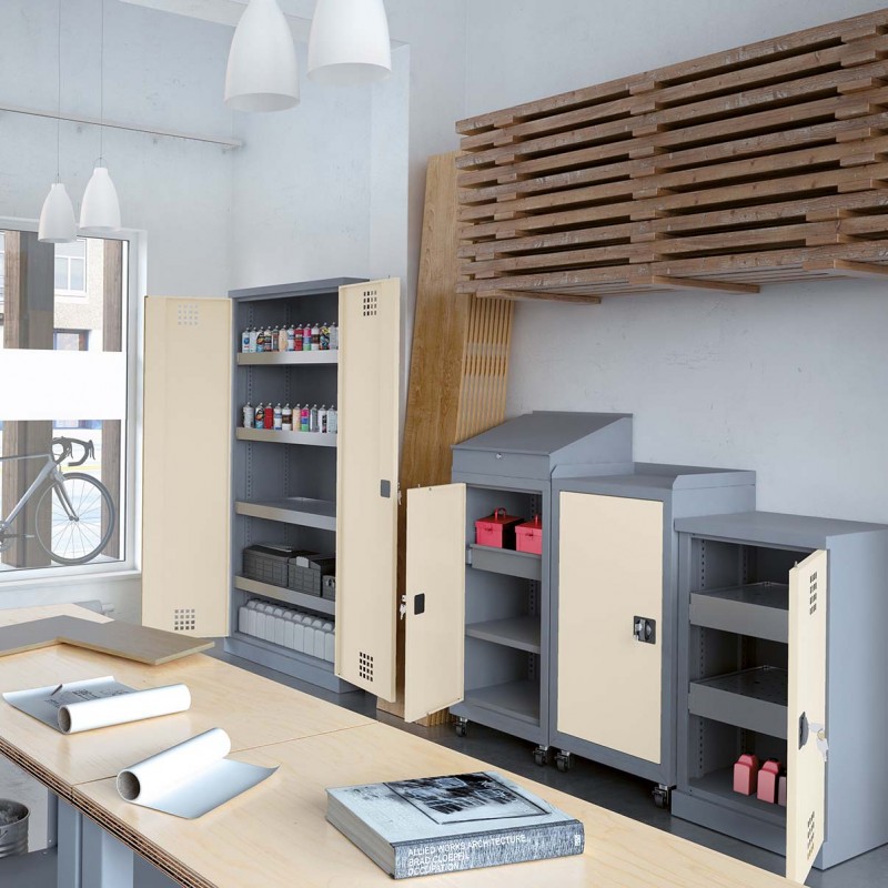 Armoire d'atelier en acier galvanisé - SMD-UWS - étagères réglables et équipement optionnel_0