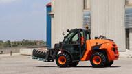 Chariot télescopique compact - T204H - AUSA avec capacité de 2 tonnes et hauteur de levage de 4,2 mètres_0