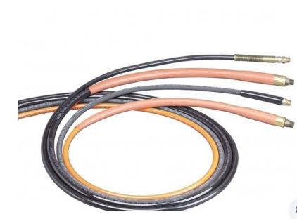 Flexible hydraulique polyuréthane - intérieur nylon renforcé polyester - résistant et durable jusqu'à 700 bar_0
