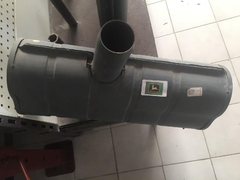 Pot d'échappement pour tracteur - John Deere_0
