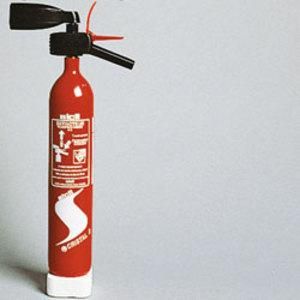 EXTINCTEUR À CO2 FEUX CLASSE B ET ÉQUIPEMENT ÉLECTRIQUE