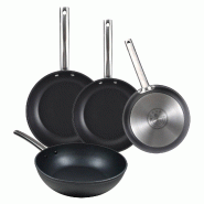 Masterpro - Set de 3 Poêles Ø24/Ø28/Ø30 cm avec Wok Ø28 cm en Aluminium Forgé Compatibles Induction Couleur Noire FOODIES - PK9022