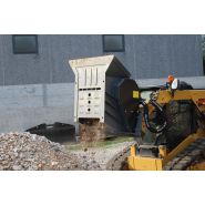 Godet concasseur CBF-L 80 ? Pour minipelle, chargeuse compacte et tractopelle de 3 à 10 tonnes Godet concasseur CBF-L 80 ? Pour minipelle, chargeuse compacte et tractopelle de 3 à 10 tonnes