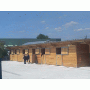 5 boxes en ligne en bois Douglas - BOX028 - Abri spacieux et robuste pour chevaux