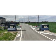 Poutre rétractable autonome renforcée au béton armé, conçu pour contrôler ou interdire l'accès aux terrains de grand passage - STOPOTO- PREFABAT