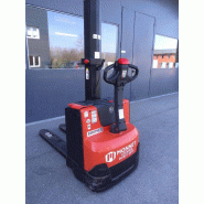Gerbeur électrique BT SWE080L E003795 - disponible en occasion et en location de courte à longue durée Gerbeur électrique BT SWE080L E003795 - disponible en occasion et en location de courte à longue durée