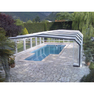 Abri piscine bas cossu, luxueux avec design en pans coupés pour bassins de + de 20m de large  - LEO