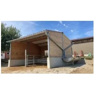 Abri à fourrage poteaux métal - ABR013 - bois Douglas, poteaux acier galvanisé, options d'isolation et de couleurs