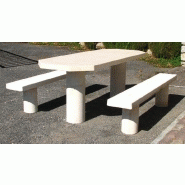 TABLE PIQUE-NIQUE EN BÉTON "OVALE" - ADAPTÉE PMR TABLE PIQUE-NIQUE EN BÉTON "OVALE" - ADAPTÉE PMR