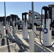 Borne de recharge performante et sur-mesure pour les poids lourds