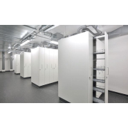 Armoire coulissante de laboratoire pour le stockage des  liquides et des solides