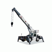 Grue automotrice ultra compacte - levage en zones restreintes, maniable et autonome