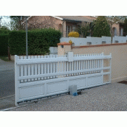 Portail coulissant pvc