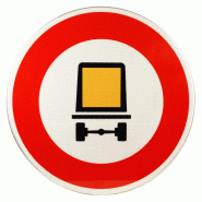 Panneau d'interdiction B18c - Accès interdit aux véhicules transportant des marchandises dangereuses - WP Signalisation Panneau d'interdiction B18c - Accès interdit aux véhicules transportant des marchandises dangereuses - WP Signalisation