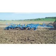 Triton - cultivateur agricole - farmet a.S - largeur de travail	4500 à 6000 mm