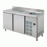 Table froide gn 1/1 2 portes et évier avec égouttoir - 1345x700x850 mm - 190 W 230/1V - 79589509 Eurast - inox 79589509 Table froide gn 1/1 2 portes et évier avec égouttoir - 1345x700x850 mm - 190 W 230/1V - 79589509 Eurast - inox 79589509