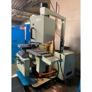 Fraiseuse CN FIRST - Occasion - Ref 3474 - Broche 3000 trs/min - Attachement BT40 - Courses X 650mm/Y 350mm/Z 400mm_1