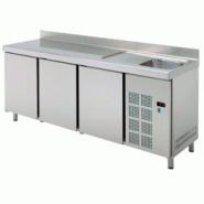 Table froide 3 portes et évier avec égouttoir - 2020x600x850 mm - 220 W 230/1V - 73089509 Eurast - inox 73089509 Table froide 3 portes et évier avec égouttoir - 2020x600x850 mm - 220 W 230/1V - 73089509 Eurast - inox 73089509