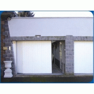 Porte de garage sectionnelle / motorisée / ouverture latérale / en panneau sandwich / avec portillon et hublot / isolation thermique / étanche à l'air