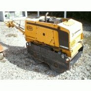 Rouleau jcb 800 kg