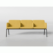 Banquette 3 places en tissu avec accoudoirs et tablette