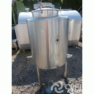 Bac de lancement fermé 440 L - N° ARTICLE BNC061 - 3 pieds - Diam trou d'homme 420 mm - OR : 1091776