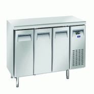 Cool Head table réfrigérée inox 3 portes. Dégivrage auto. Temp. -2°C/+8°C. Mesure 180x60x85 cm. Refroidissement SR3100 - 1745