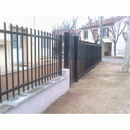 Barreaudage Cheyenne - Clôture métallique de prestige avec attaches spécifiques Barreaudage Cheyenne - Clôture métallique de prestige avec attaches spécifiques