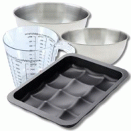 Set pâtisserie avec moule pour 12 mini pains, 2 bols à mixer, verre mesureur et spatule Zenker - noir métal 3176239937480