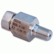 41166, Raccord Haute Pression, Adapteur, .38" F cône - 3/8" M NPTF