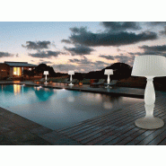 Lampe AGATA design utilisable à l'extérieur comme à l'intérieur