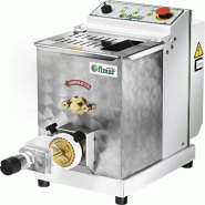 Machine à pâtes fraîches. Production 13 Kg/h. Cuve 4 Kg. Puissance 1 hp. Couteau électronique. Modèle FIMAR MPF4N - 574