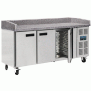 Tour pâtissier réfrigéré 3 portes - Plan de travail en marbre - Capacité 634 litres Tour pâtissier réfrigéré 3 portes - Plan de travail en marbre - Capacité 634 litres
