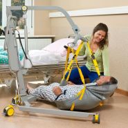 Lève-personne compact et solide pour le transfert mobile des handicapés - handi-move - 1630