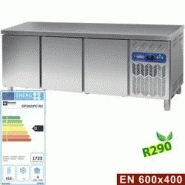 Table frigorifique ventilée 3 portes en 600x400 (550 litres ) euronorme line 2017x800xh880/900 - DP202/PC-R2 Table frigorifique ventilée 3 portes en 600x400 (550 litres ) euronorme line 2017x800xh880/900 - DP202/PC-R2