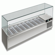 Vitrine réfrigérée en acier inoxydable pour 9 GN1/3. Température +2°C/+8°C. Thermostat électronique. Dimensions LxPxH 200x39,5x43,5 cm. RWX2002 - 4647