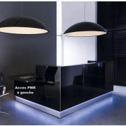 Banque d'accueil lumineuse en angle Linea avec accès bas - MDD - Gauche, Support moniteur, Noir_0