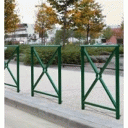 Barrière Lisbonne - Acier peint sur zinc - 1000 et 1500 mm - A sceller Barrière Lisbonne - Acier peint sur zinc - 1000 et 1500 mm - A sceller