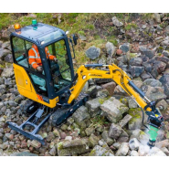 Mini-pelles (moins de 10 tonnes)